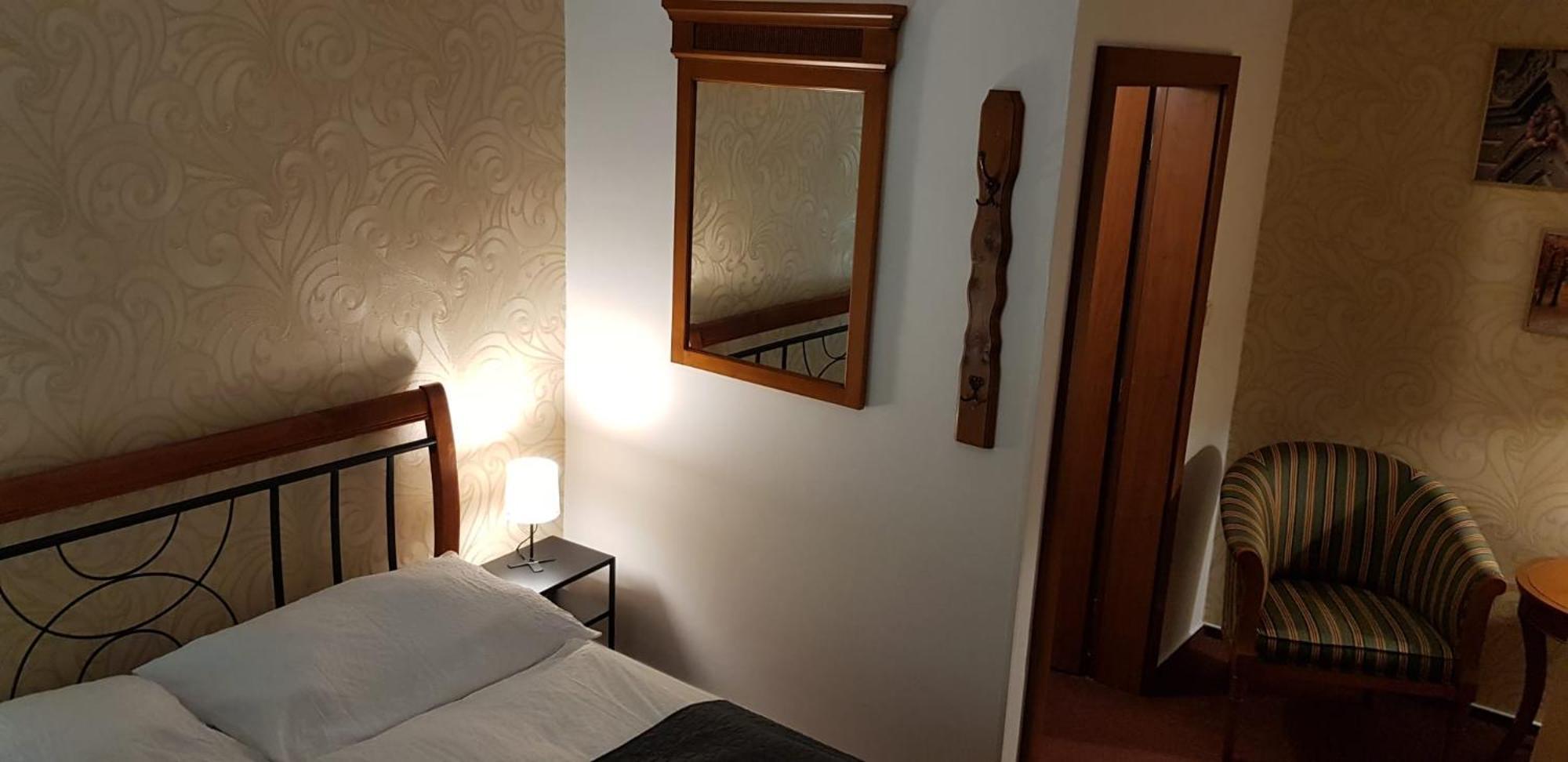 Hotel A Restaurace Pomezi Cinovec Экстерьер фото